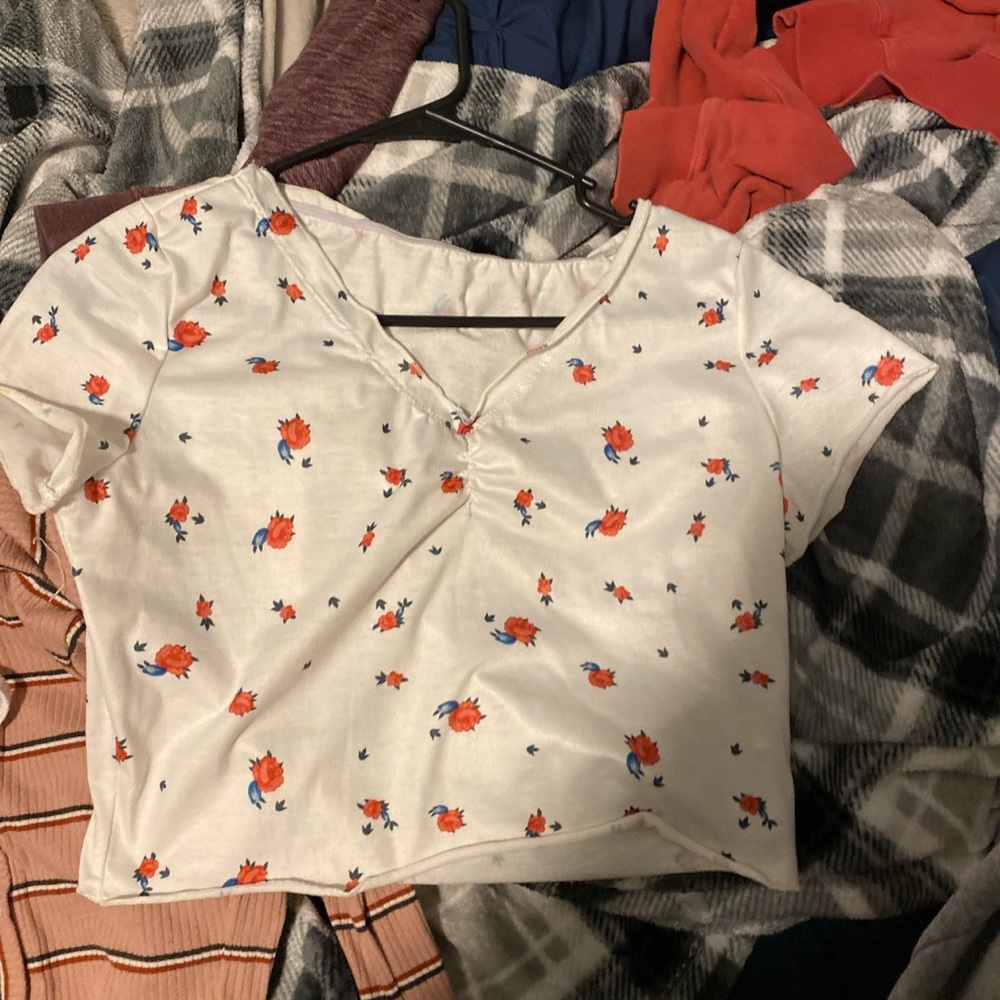 Flower shirt.